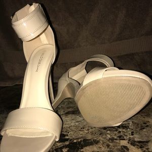 Nude Diva Lounge Heels